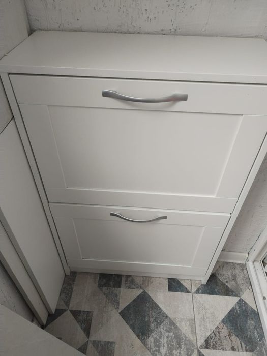 Продам обувницу IKEA