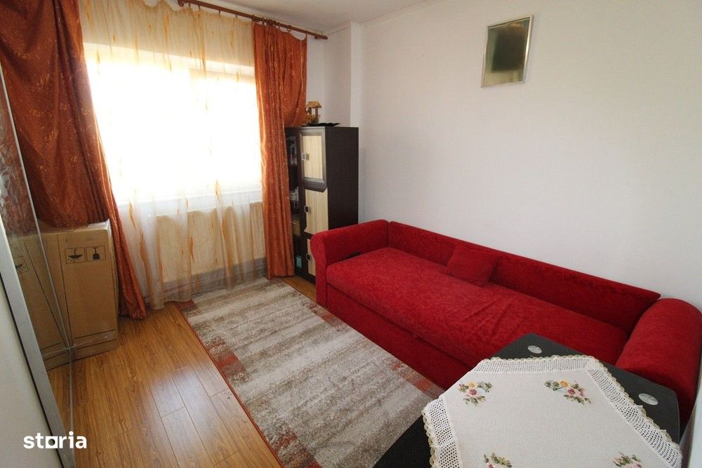 Vând apartament 2 camere în Hunedoara,  Micro1-Hotel Rusca, 51mp...