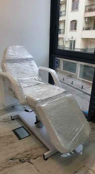 Хидравлична кушетка A210 180 х 63/73 х 64/80 см - черена,бяла,розова