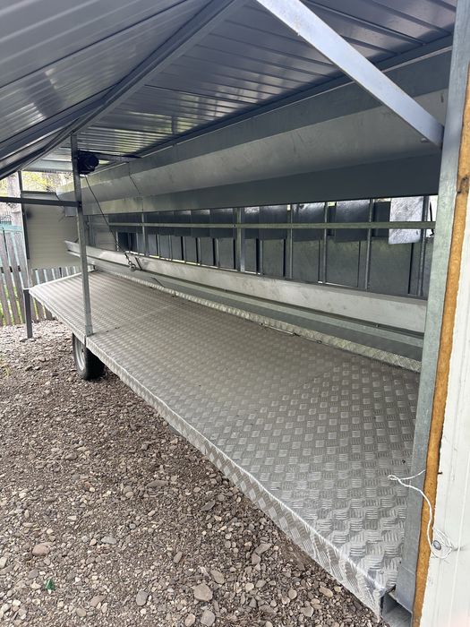 Vând sală de muls oi mobilă 16 posturi