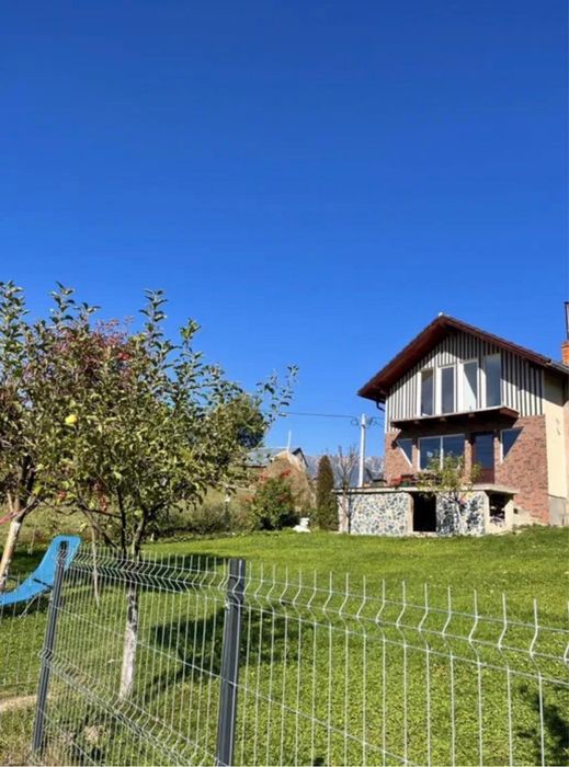 Duplex cu teren generos de 13.600 mp în sat Magura, jud. Brașov