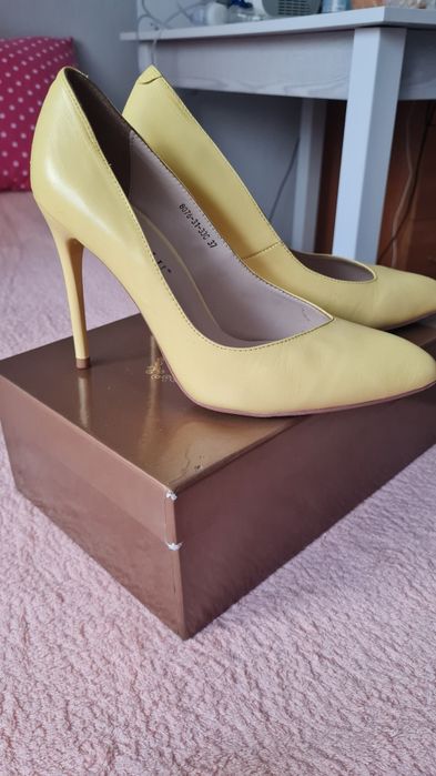 Туфли (лодочки) кожаные