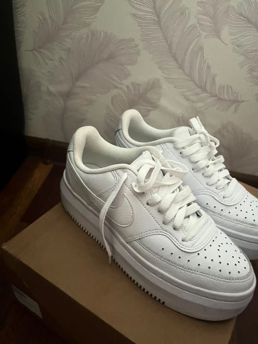 Nike Court Vision Alta