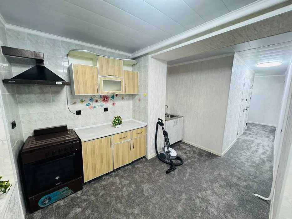 Chilonzor metro yonida 2 xonalik issiq kvartira Srochno topshiriladi