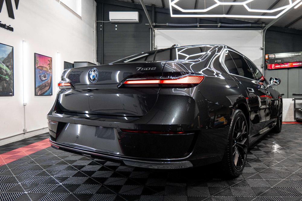 BMW 750e xDrive–Executive Lounge/Merino&Cașmir/Garanție/TVA deductibil