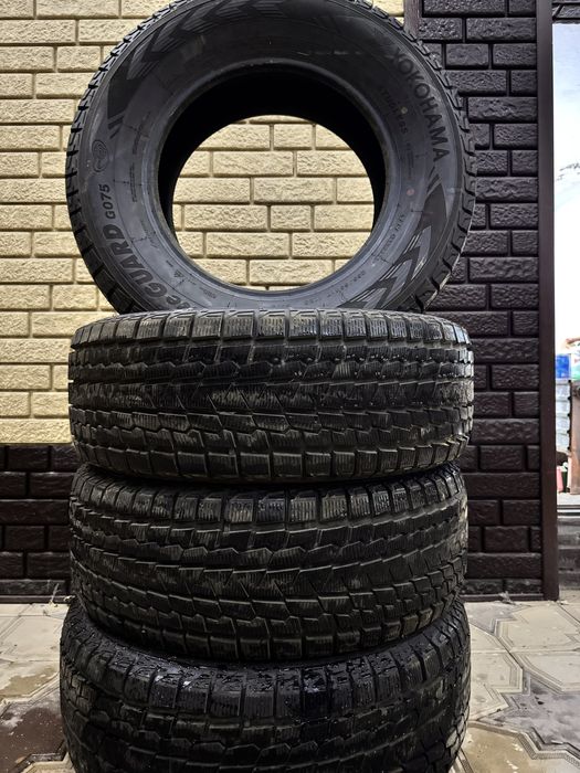Зимне Шины Yokohama 265/65 R17