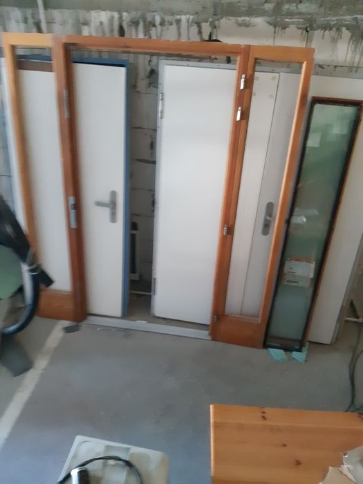 Ferestre si usi lemn stratificat