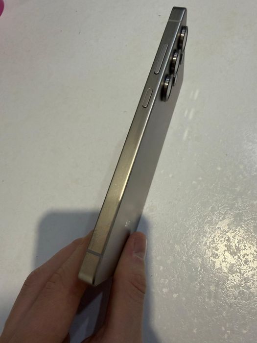 Продам Samsung S25 Ultra