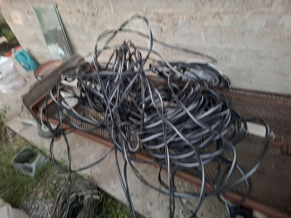 Продам кабель 150м