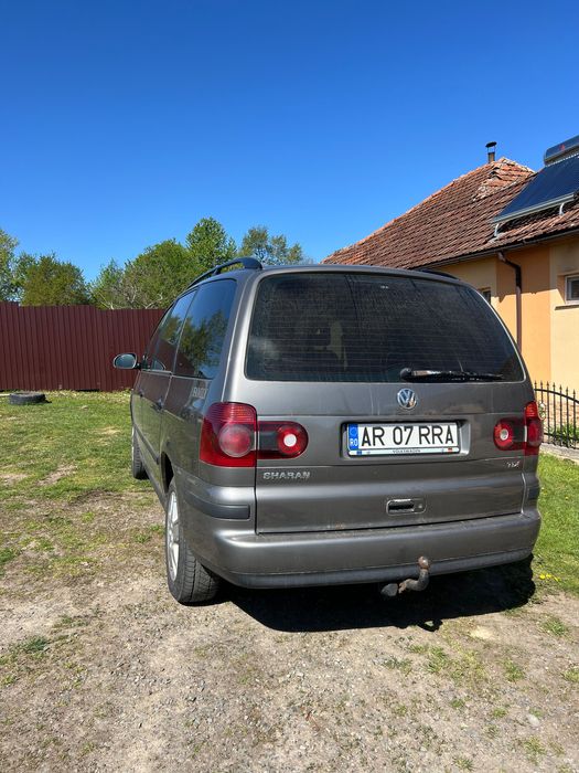 VW Sharan 1.9 TDI, 7 locuri, 2009