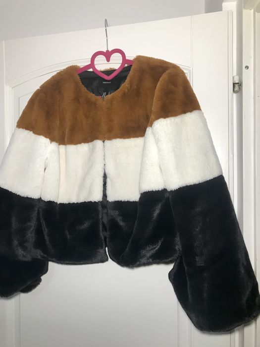 Jacheta blana artificiala Forever 21