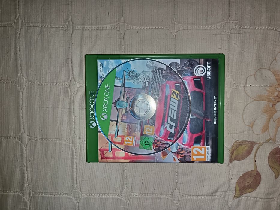 Vând sau schimb jocuri de Xbox One cu jocuri de PS3, cu carcasa și apr