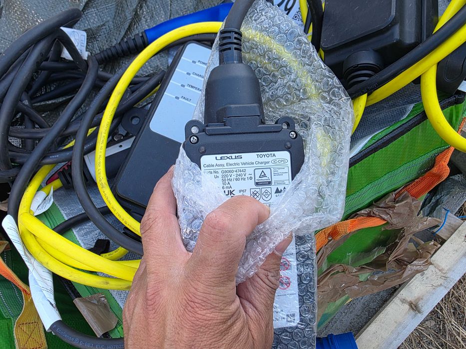 Incarcatoar masina electrice hibrid, BMW,