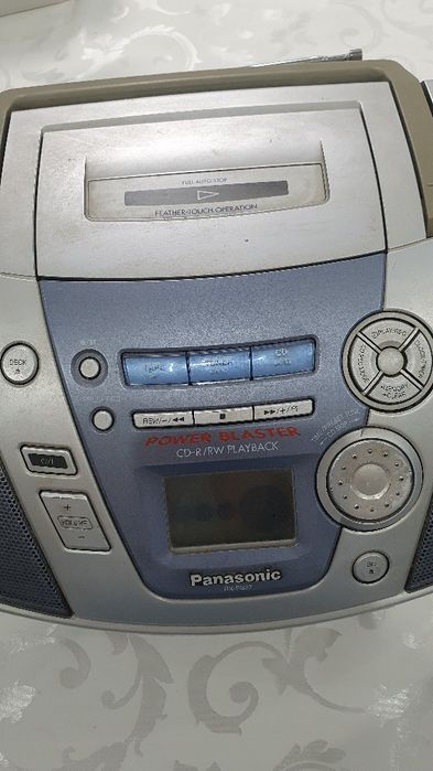 Магнитофон Panasonic