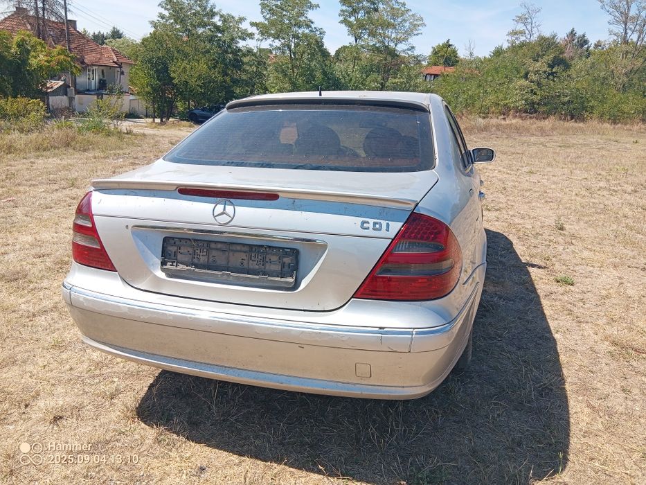 Продавам mercedes w211 2.7 CDI авангард  само на части