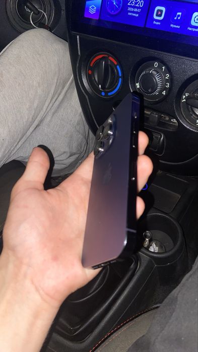 Продам IPhone 14 pro