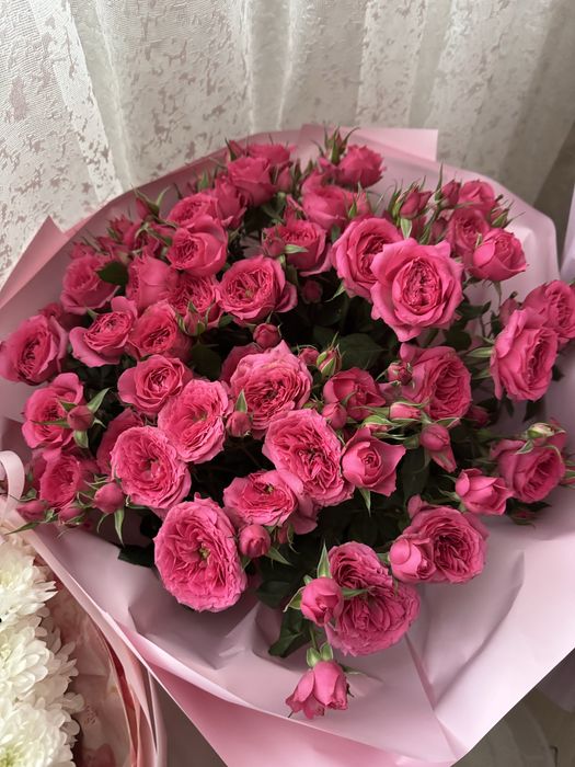 Цветы в подарок .