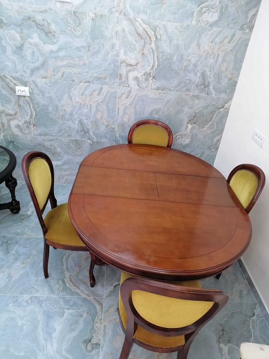 Masă + scaune  lemn masiv luxos