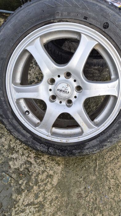 Cauciucuri cu jante si fara