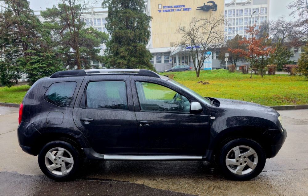 Dacia Duster 2012