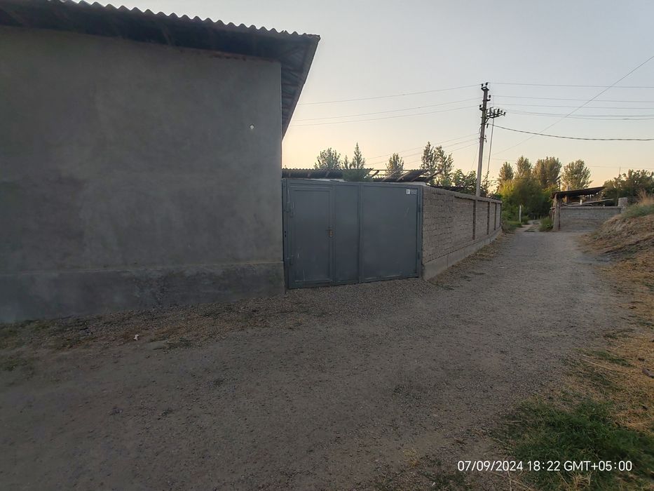 Hovli sotiladi 34000ue