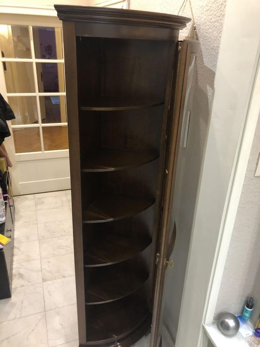 Италианска ъглова витрина масив ляв и десен от