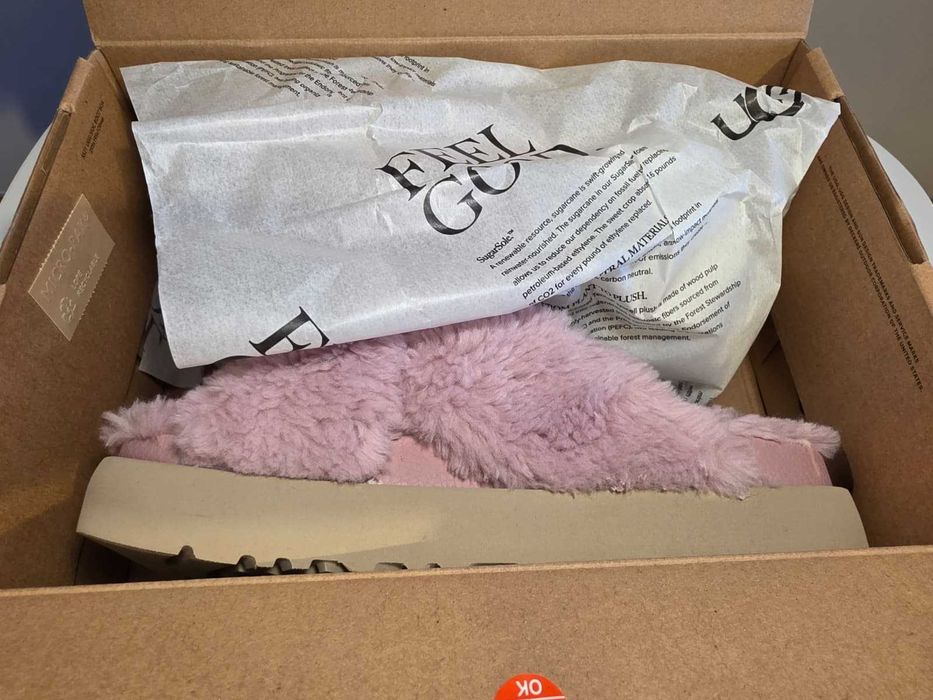 Papuci de casa UGG