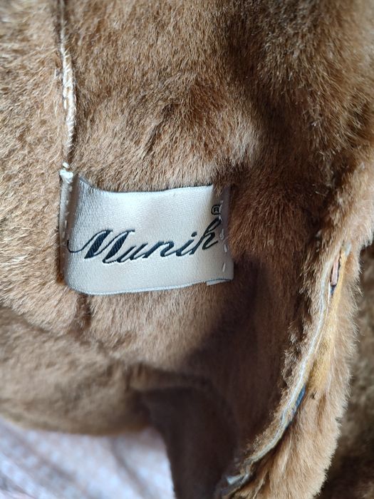 Детско палто от естествена кожа за момиченце