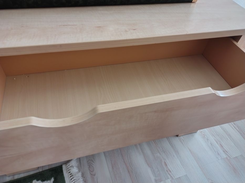 Комод б/у хорошим состоянии