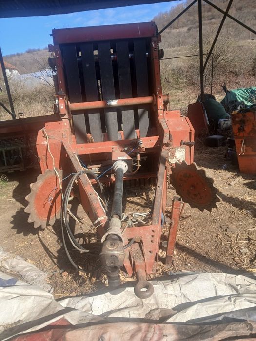 Vând presă balotat