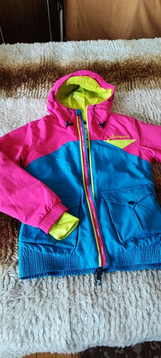 Продавам дамски якета