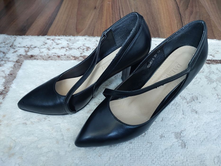 Срочно женские туфли