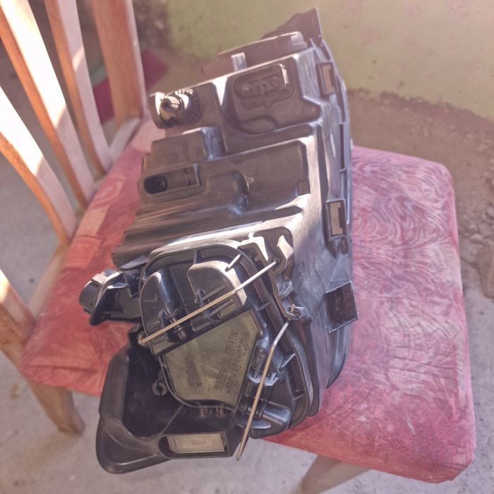 VW Polo 6R 2012 ляв фар