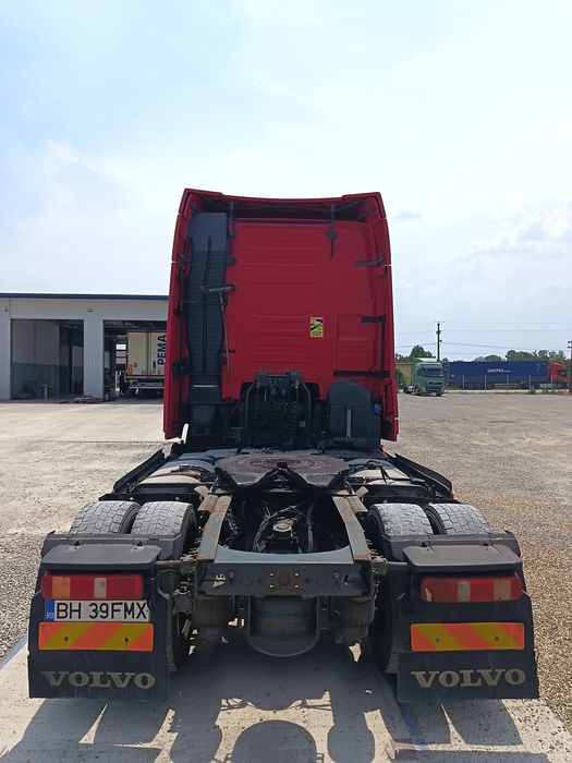 Cap 2 tractor Volvo FH 460 identice