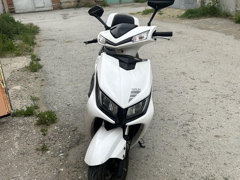 Продам скутер 90