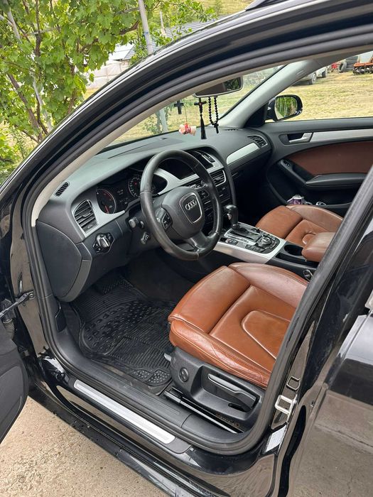 AUDI A4 0 — imagine 4