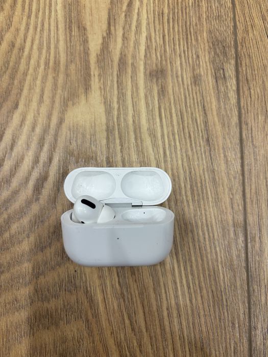 Продаю оригинал Airpods pro 2