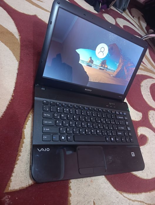 Sony VAIO Intel Core i5

Процессор: Intel Core i5-560M