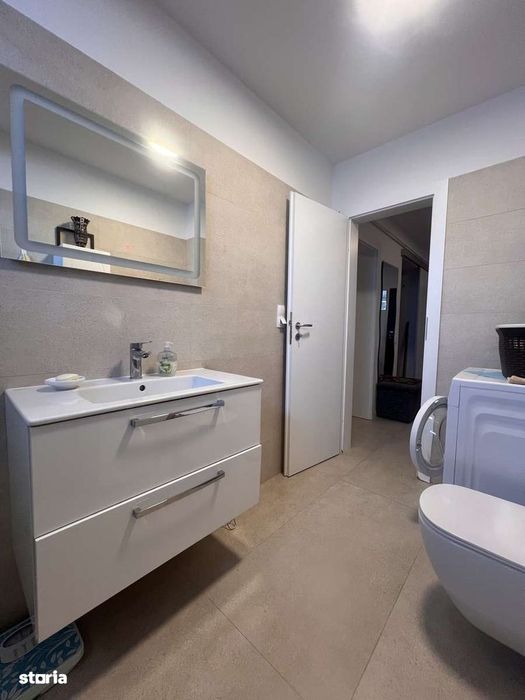 Apartament la cheie vânzare pers fizica + loc parcare