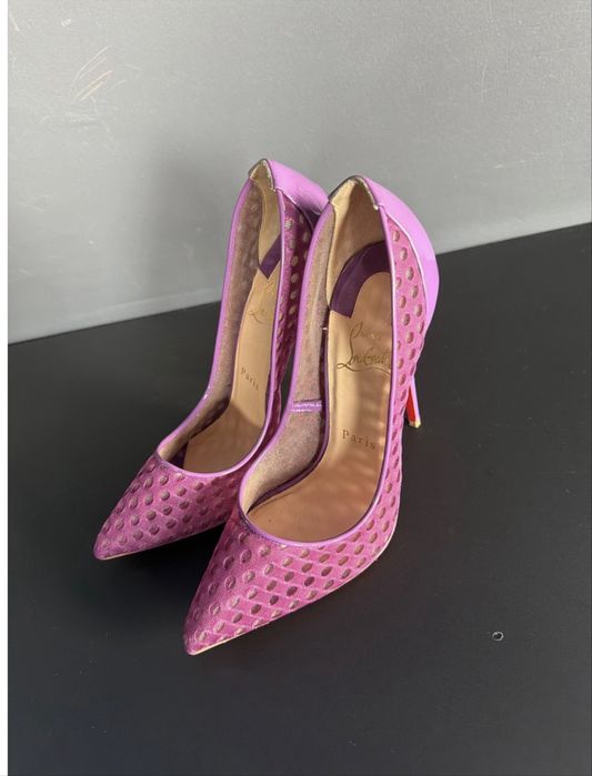 Louboutin високи обувки