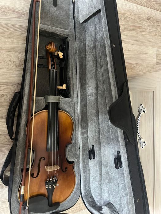 Скрипка 4/4 продается