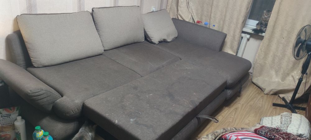 Диван угловой и кресло