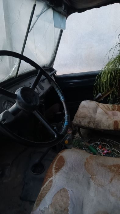 Uaz sotiladi holati yaxshi 4 ta balon yangi