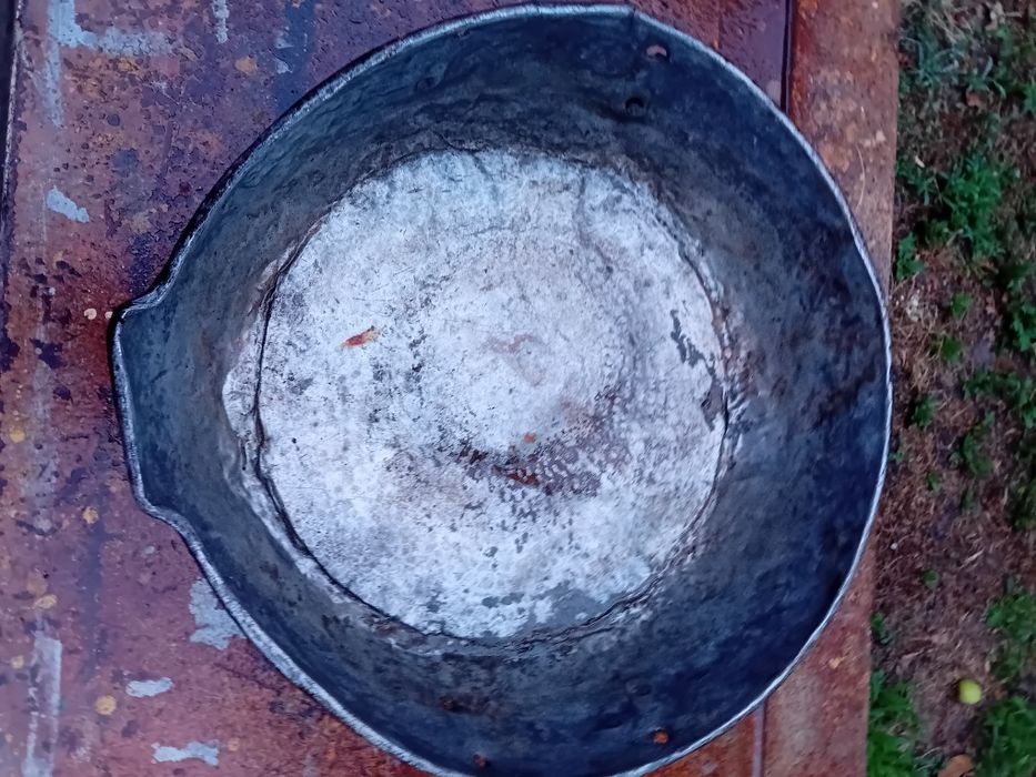 Стари бакърени съдове