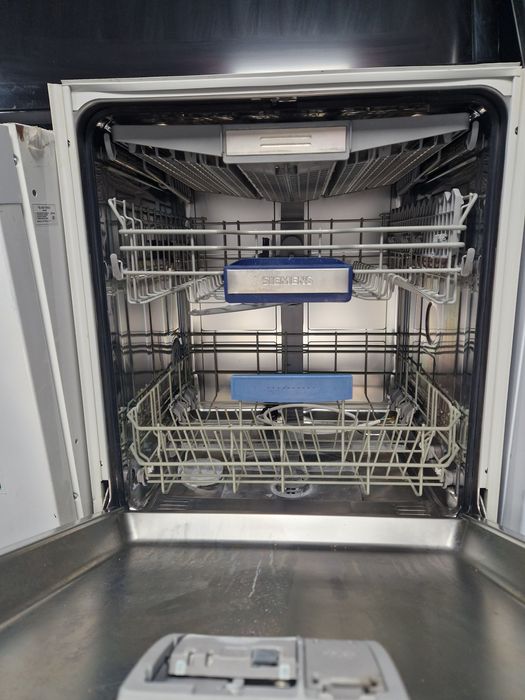 Съдомиялна Siemens A+++ Инверторна