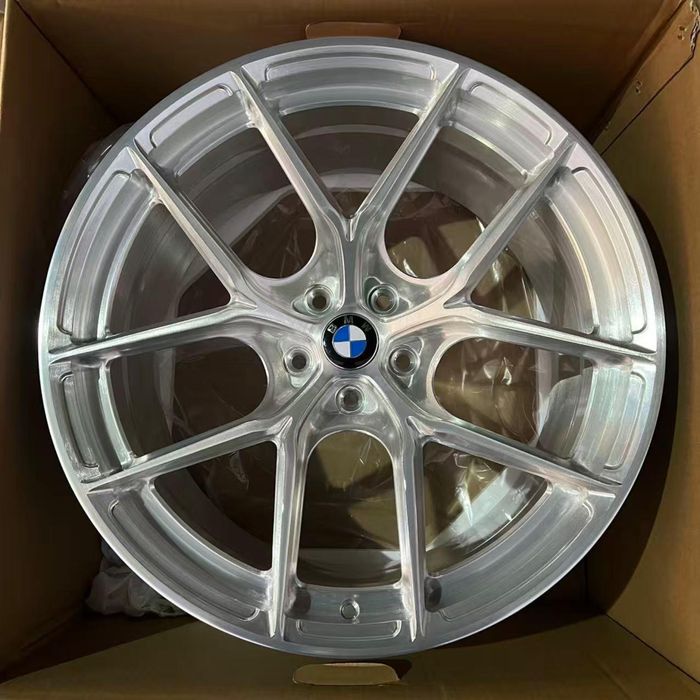 Кузовные запчасти