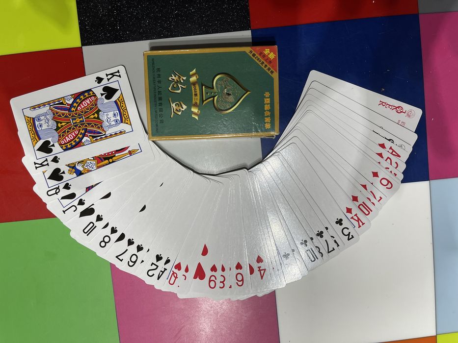 Carti de joc pt poker/cruce