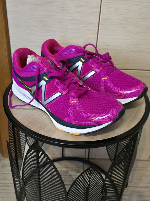 Adidasi sport  New Balance Vazee, marime 40