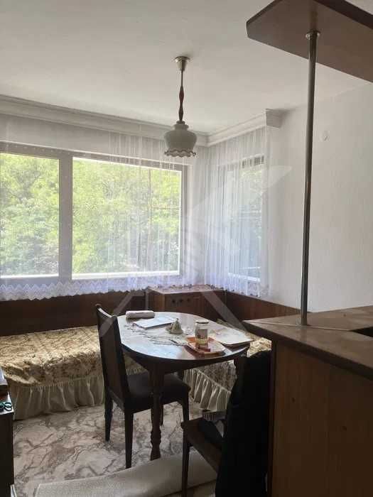 Продава се Тристаен апартамент в Асеновград - 160 кв.м за 1313 €/кв.м - Снимка #6