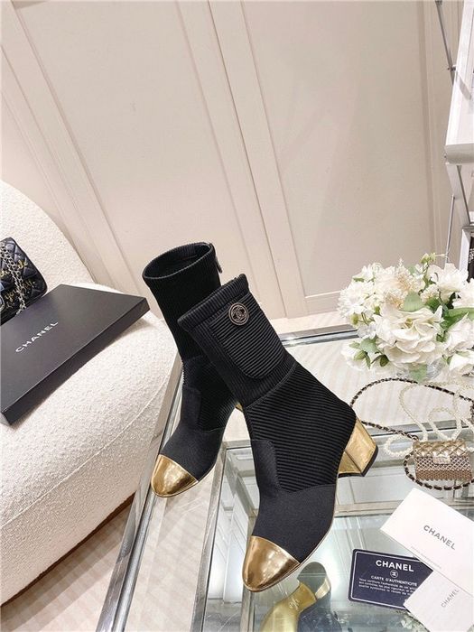 Cizme elegante colectia noua C.H.A.N.E.L - Reducere la jumătate de pre